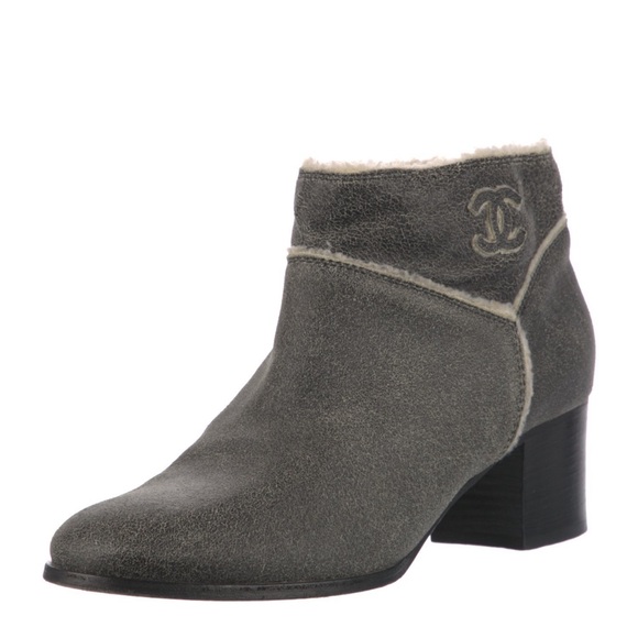 Chanel Interlocking CC Logo Suede Boots - Picture 2 of 11